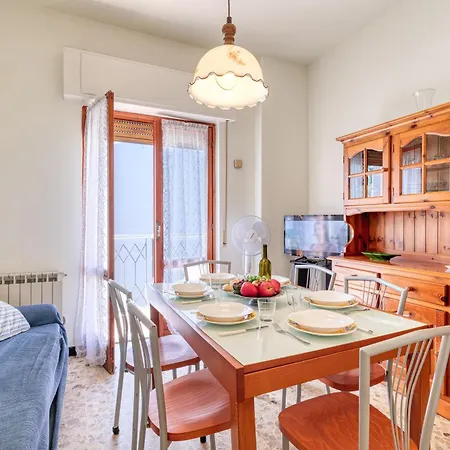 Apartment Bluemind 500m From Sea - Happy